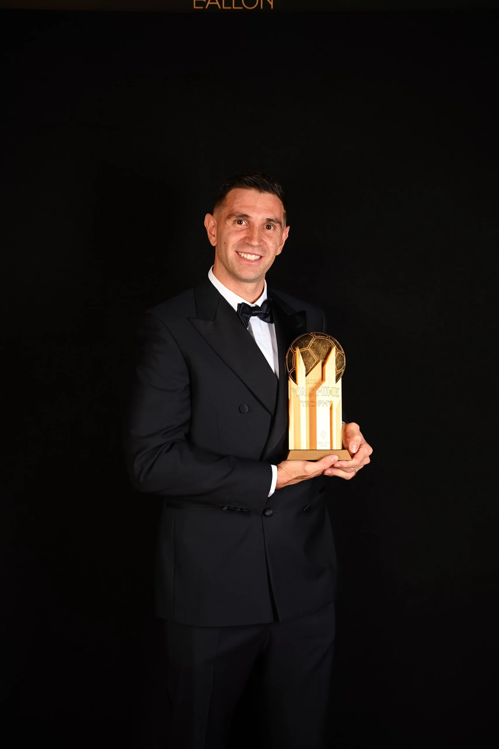 Emiliano Martínez, vencedor – Goleiro da Temporada 2024