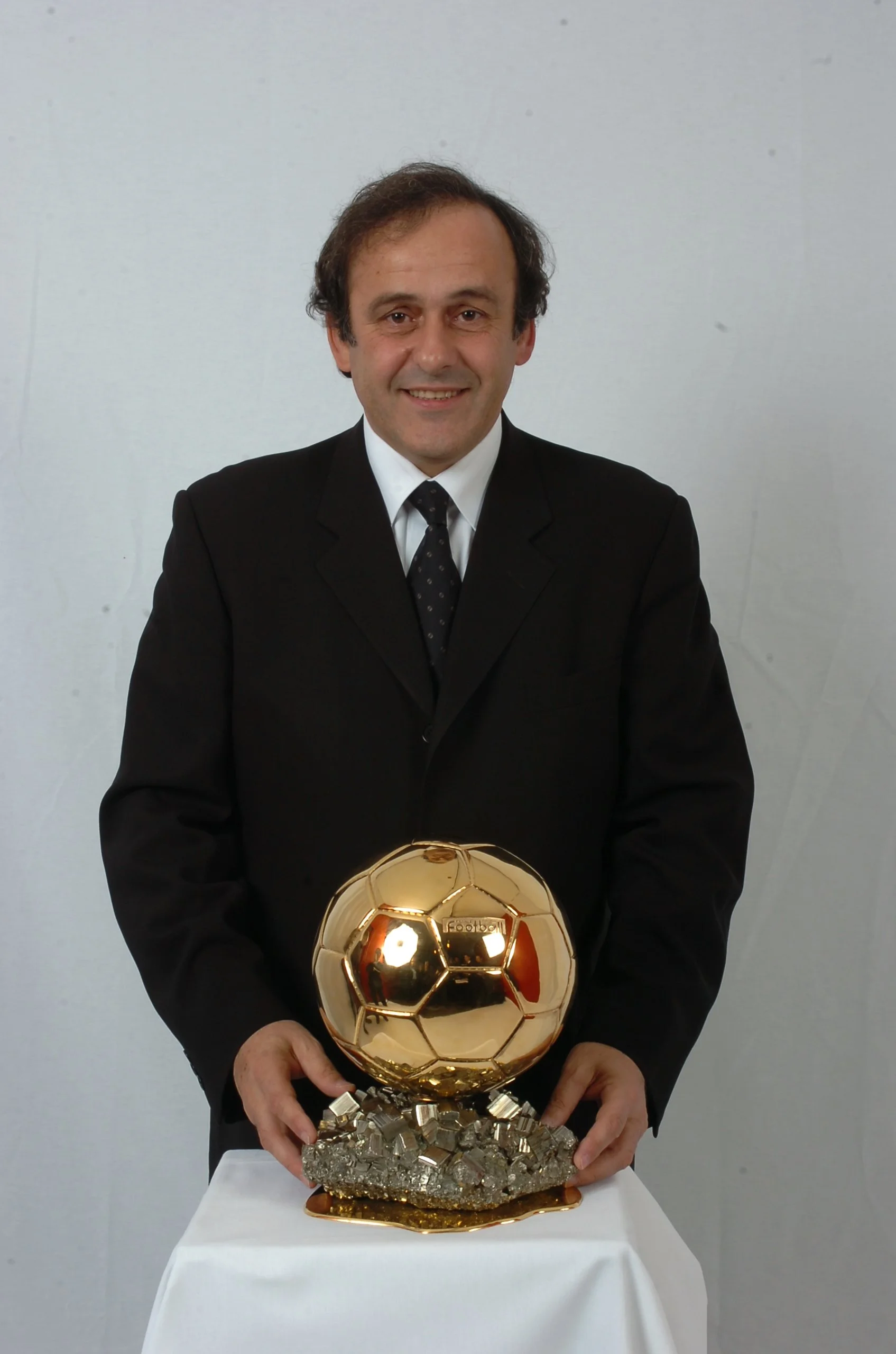 Michel Platini, vencedor – Ballon d'Or Masculino 1985
